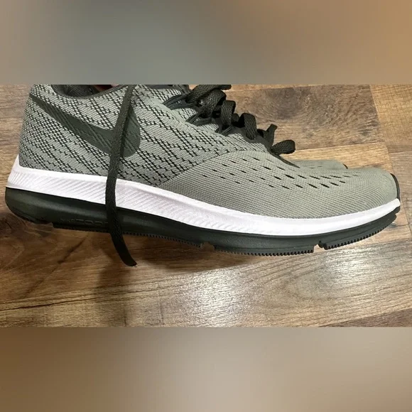 Nike Zoom Winflo 4 *need laces* - Picture 2 of 7